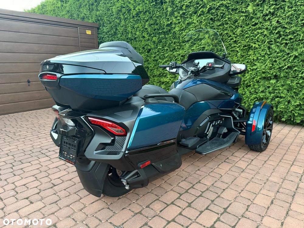 Can-Am Spyder - 3