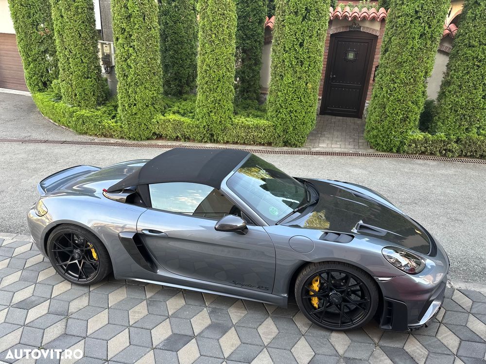 Porsche Boxster 718 Spyder RS - 2