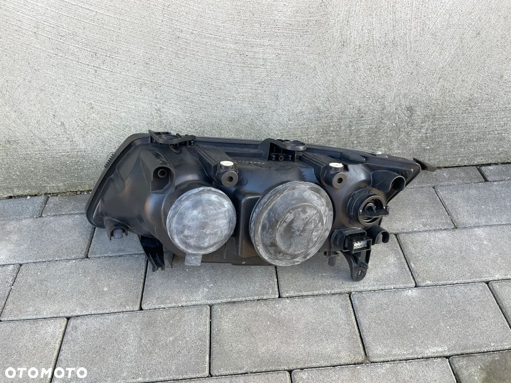 LAMPA PRZEDNIA PRAWA SAAB 9-3  2002-2007 - 2