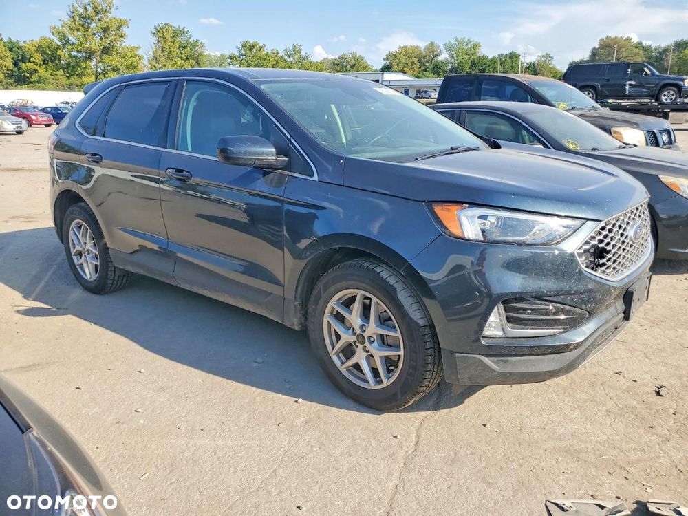 Ford Edge - 4