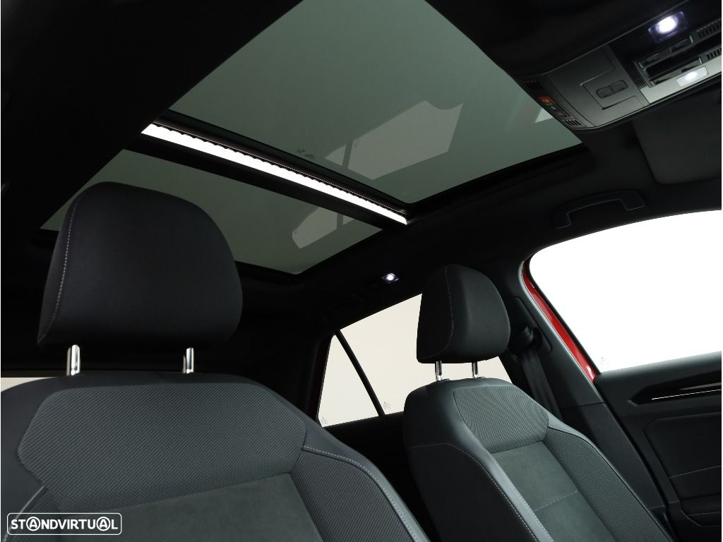 VW T-Roc 1.5 TSI Black Style DSG - 16