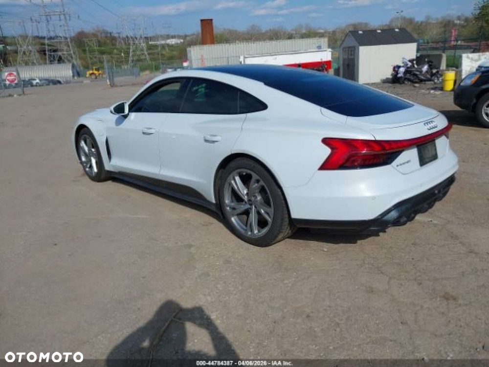 Audi e-tron GT - 3
