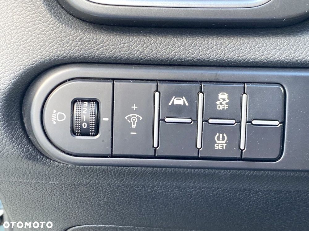 Kia Ceed - 19
