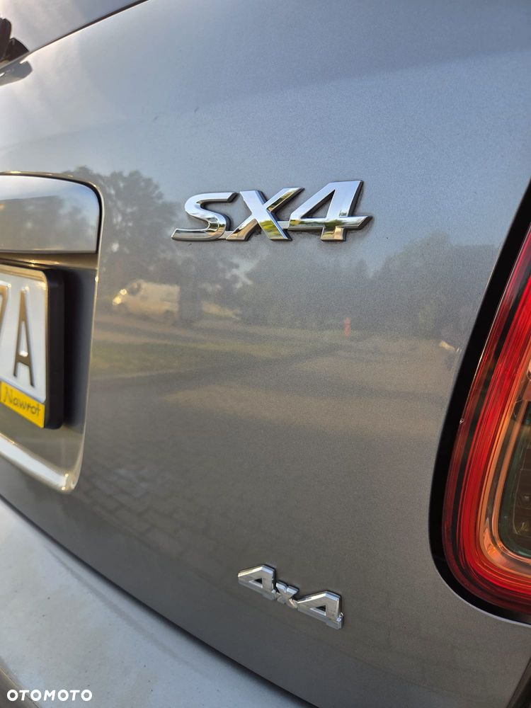 Suzuki SX4 1.6 VVT 4x4 Comfort - 23