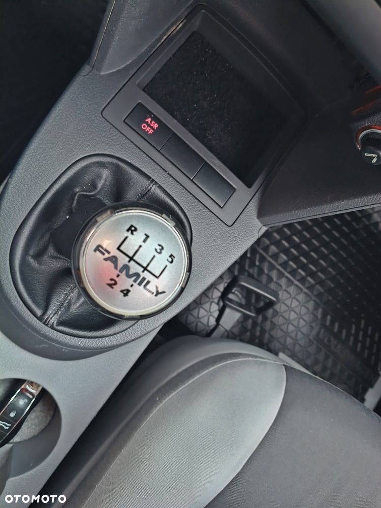 Volkswagen Caddy 1.6 Life Family (5-Si.) - 32