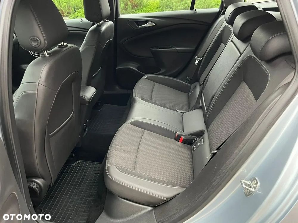 Opel Astra 1.6 BiTurbo D (CDTI) Start/Stop Innovation - 29