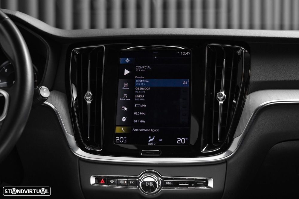 Volvo V60 2.0 B4 Momentum Geartronic - 18