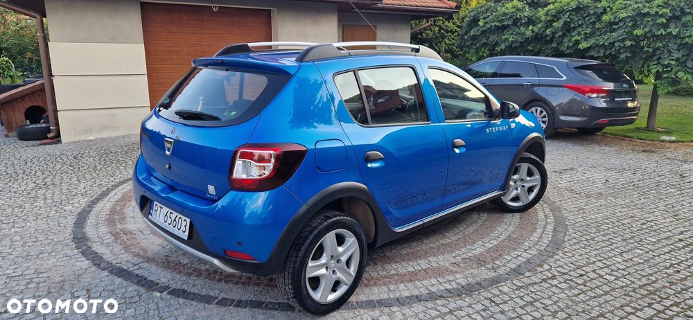 Dacia Sandero TCe 90 Laureate - 3