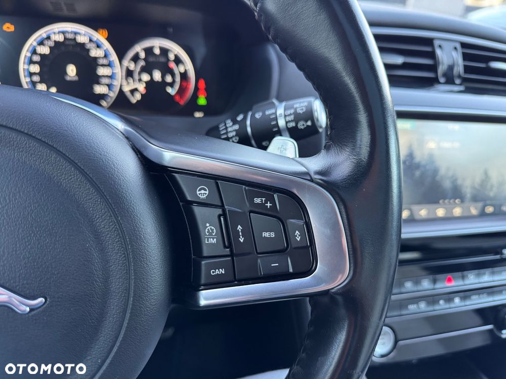 Jaguar F-Pace 3.0 V6 AWD S - 39