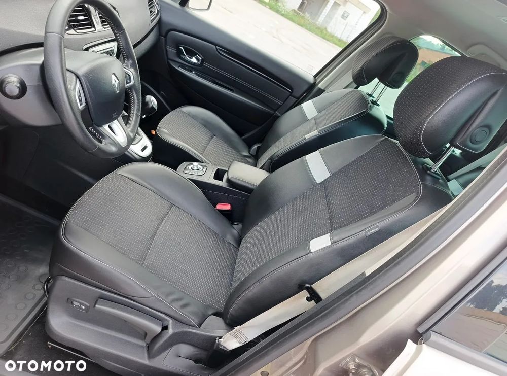Renault Scenic Energy dCi 130 Euro 6 S&S Xmod Bose Edition - 16