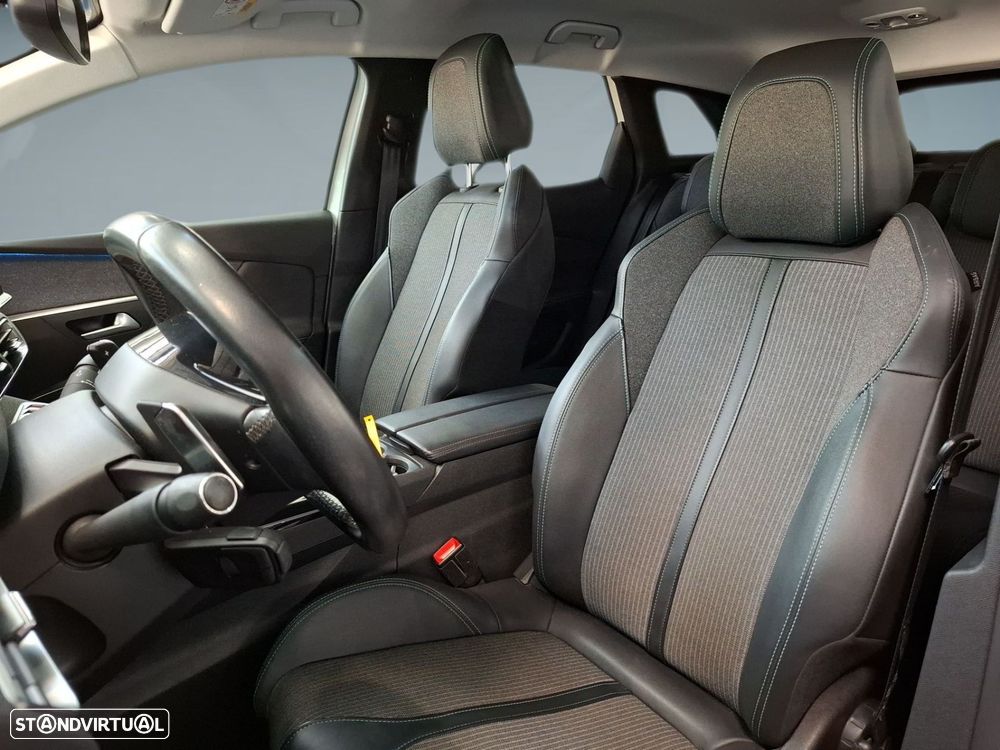 Peugeot 3008 1.5 BlueHDi Allure EAT8 - 11