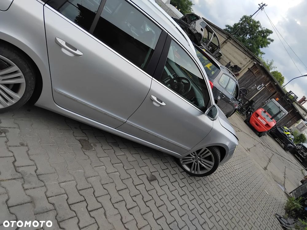 Maska zderzak błotnik ldrzwi lampa Skoda superb 2 lift - 6