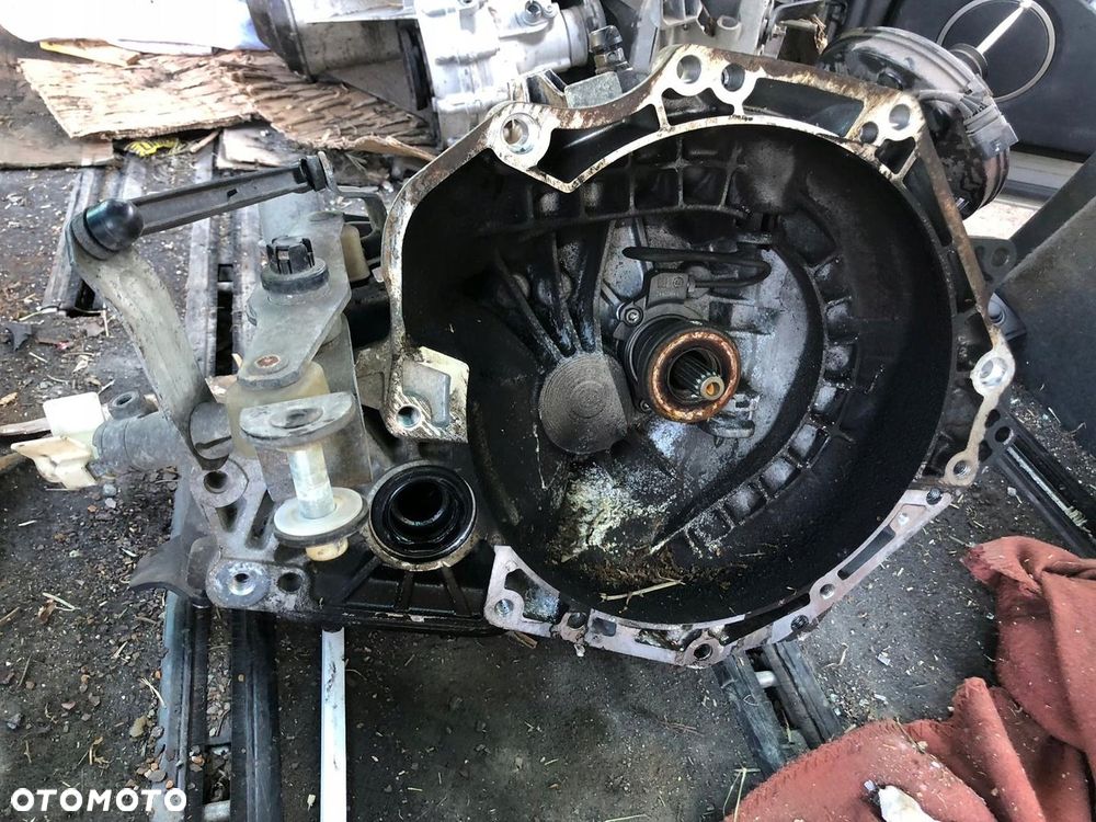 SKRZYNIA BIEGÓW F17 OPEL MERIVA B ASTRA J H  1.8 16V - 2