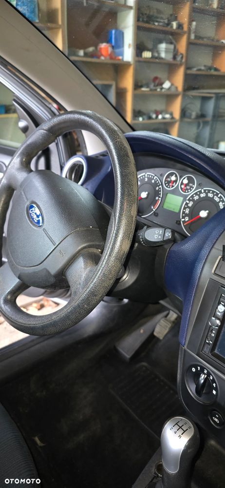 Ford Fiesta 1.4 Ambiente - 9