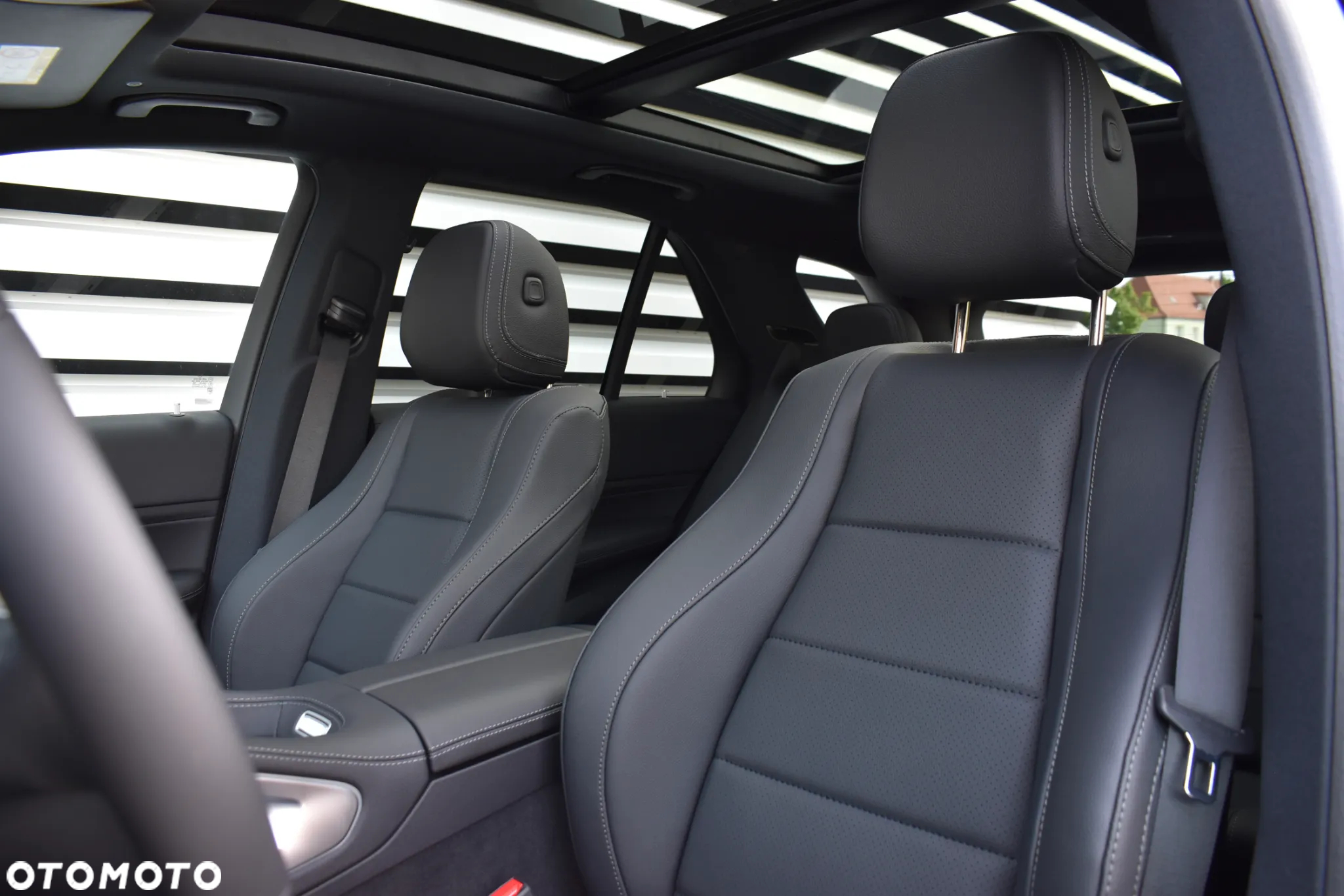 Mercedes-Benz GLE 300 d 4Matic 9G-TRONIC AMG Line Advanced Plus - 14