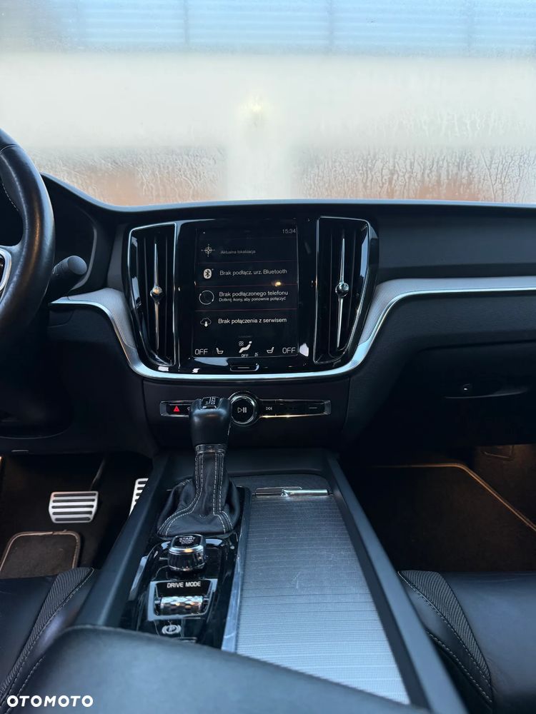 Volvo S60 T6 AWD Geartronic RDesign - 34