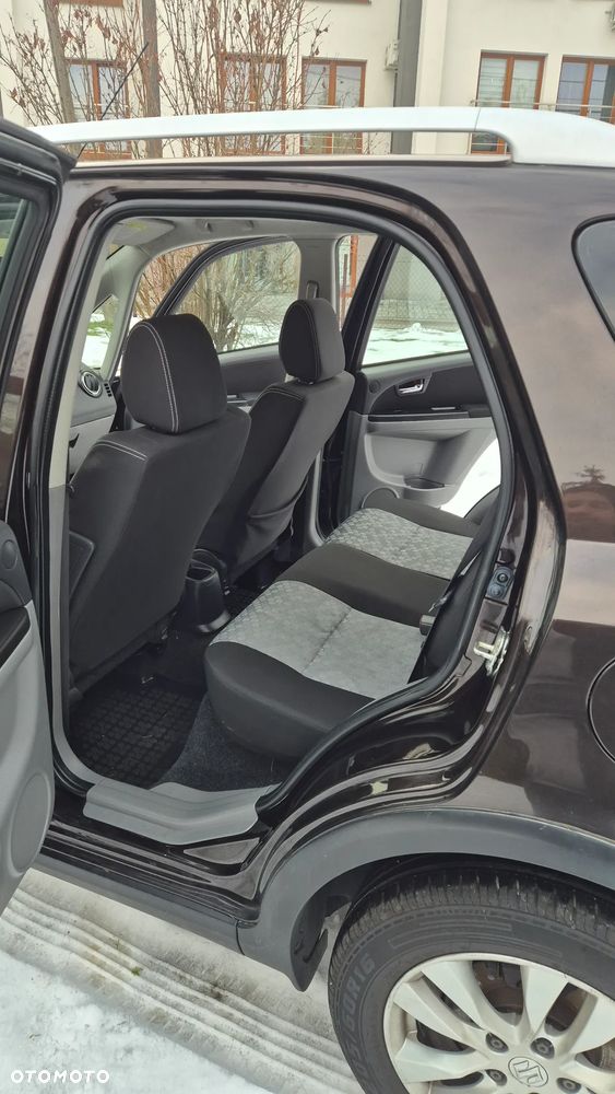 Suzuki SX4 - 31