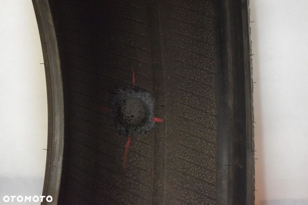 R18 225/45 Goodyear Vector 4 Seasons GEN-2 Run Flat - 11