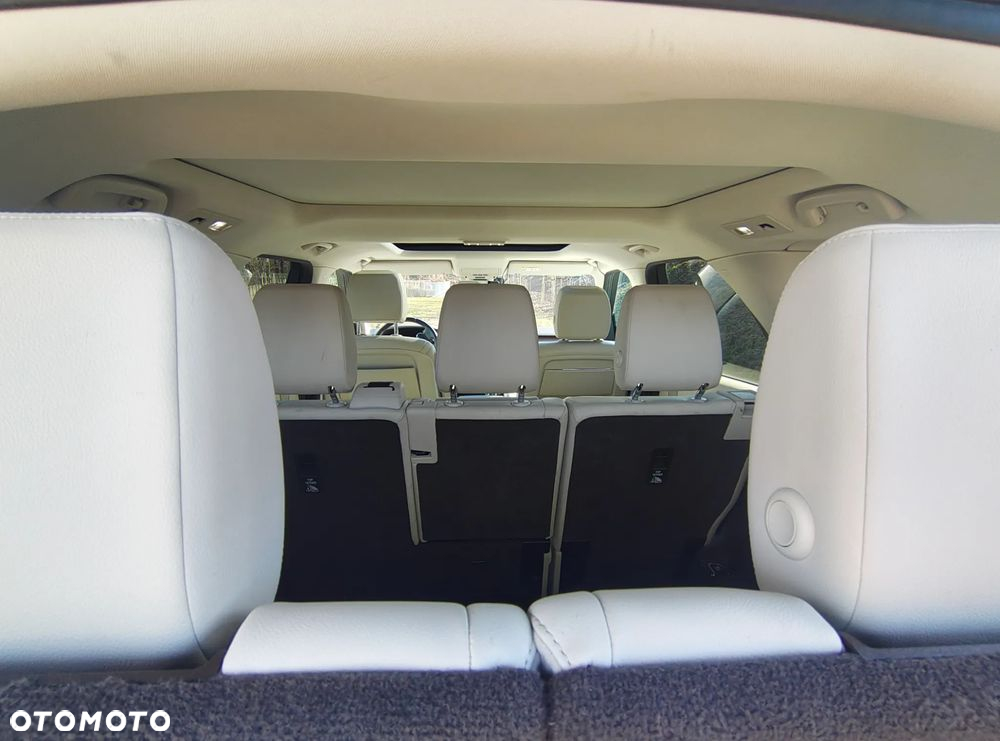 Land Rover Discovery V 2.0 Si4 HSE Luxury - 16