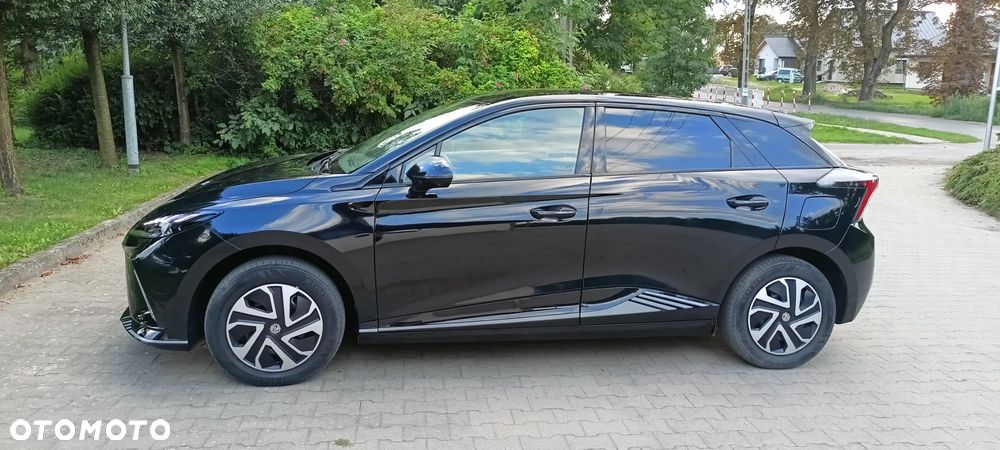 MG 4 Luxury 64 kWh - 30
