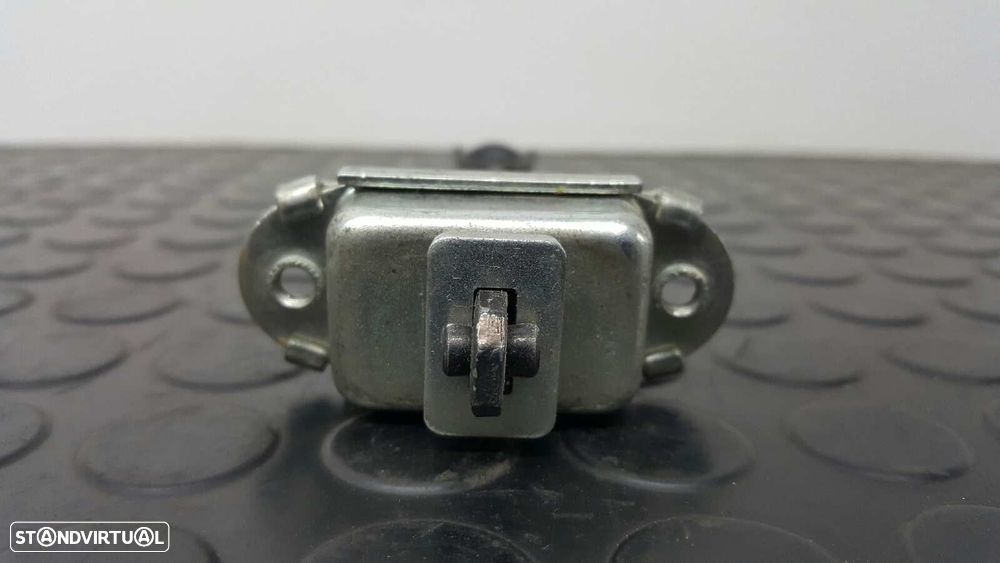 RETENTOR DA PORTA TRASEIRA DIREITA NISSAN QASHQAI (J10) TEKNA - 4