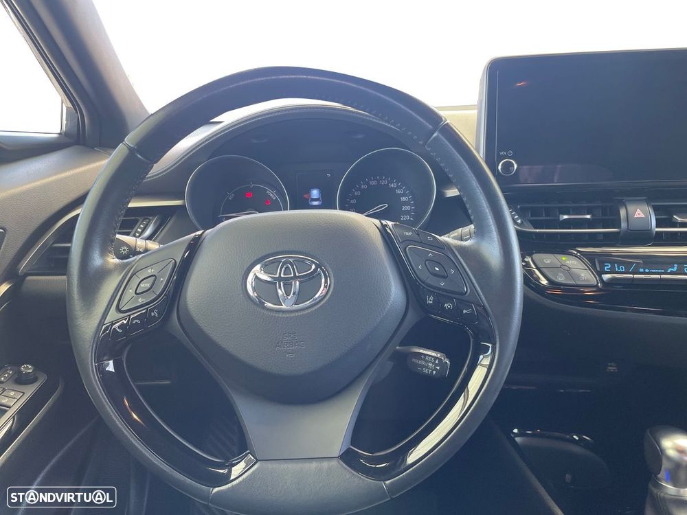 Toyota C-HR - 11