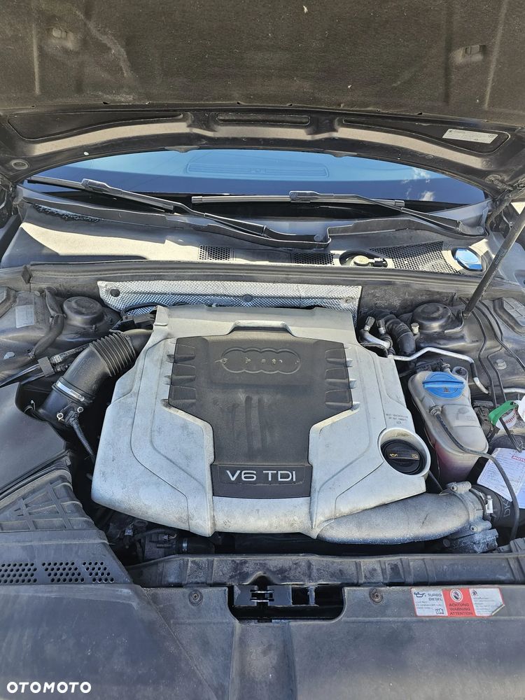 Audi A4 Avant 3.0 TDI Quattro Tiptronic - 9