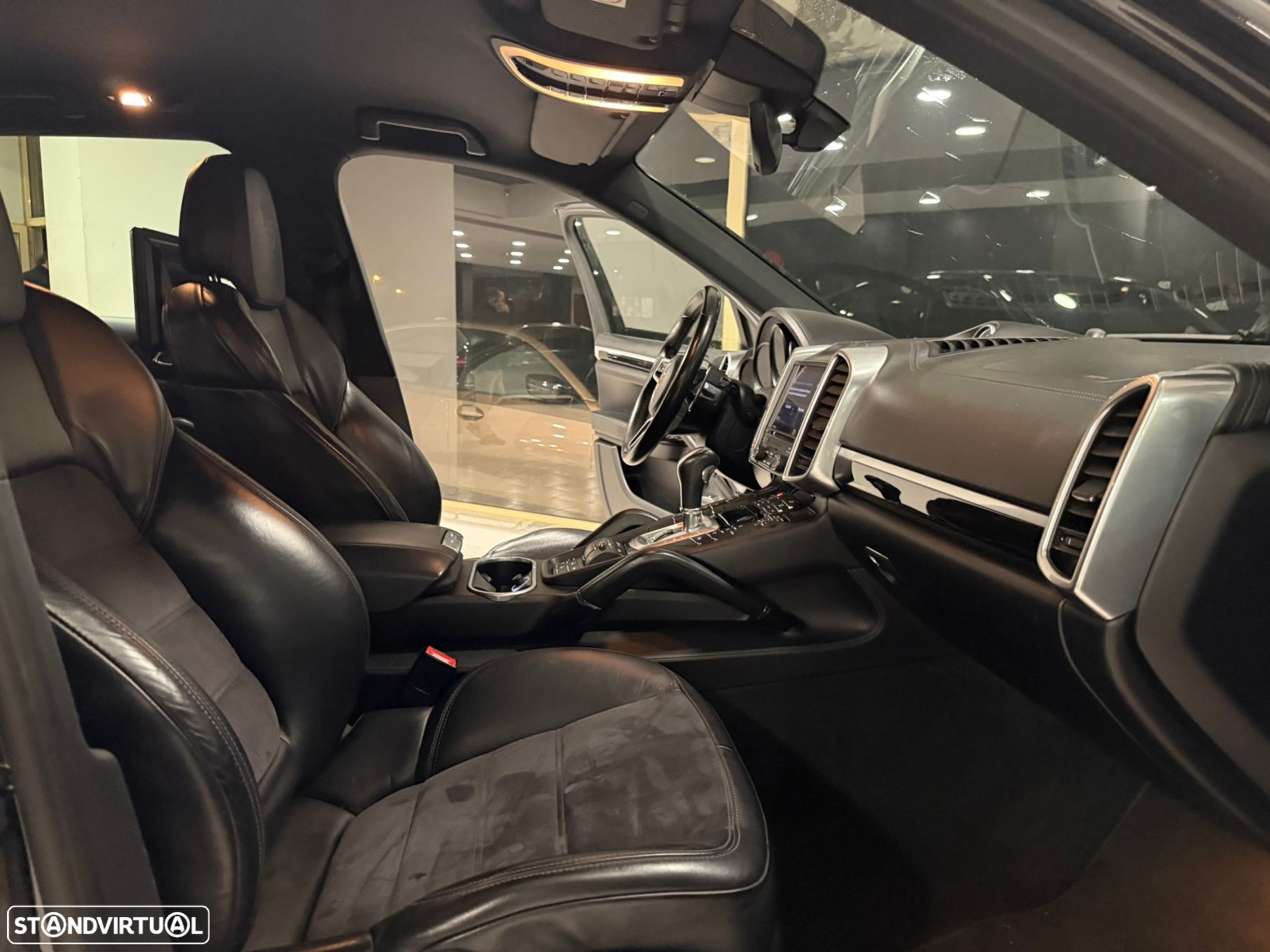 Porsche Cayenne S E-Hybrid Platinum Edition - 34