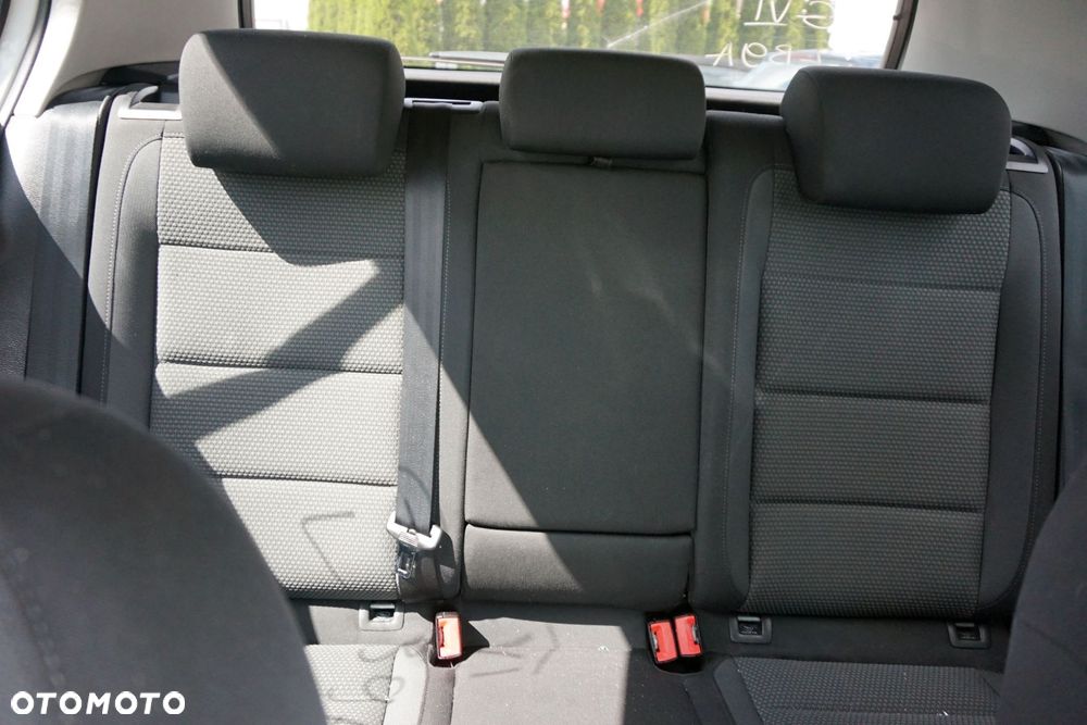 VOLKSWAGEN GOLF VI 5D HB 2011 LB9A 1.6 TDI CAYC 105KM LUB BIAŁY na części - 15