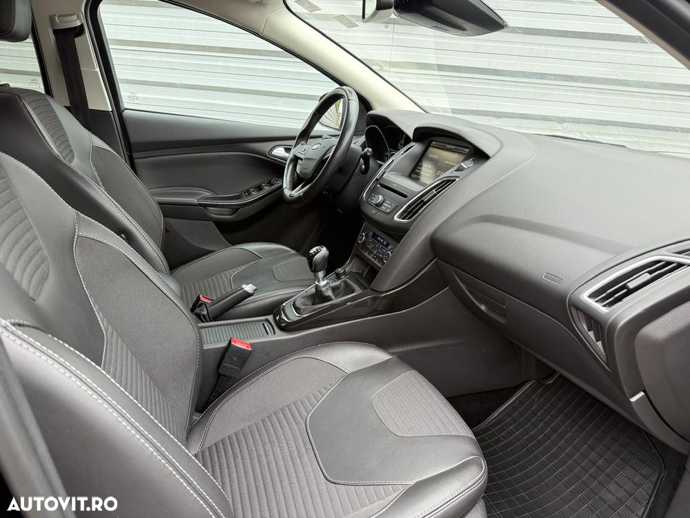 Ford Focus 1.5 TDCi DPF Start-Stopp-System Titanium - 16