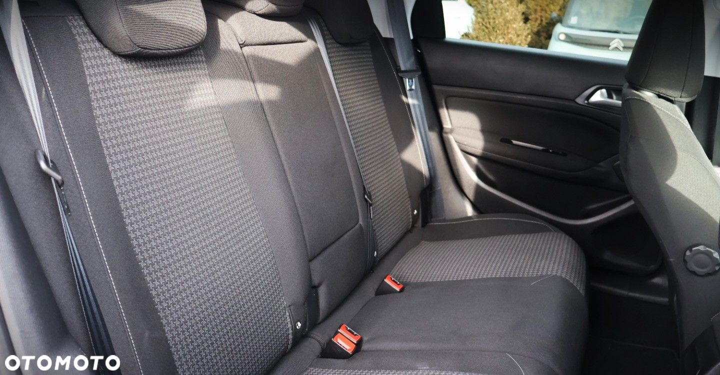 Peugeot 308 - 14