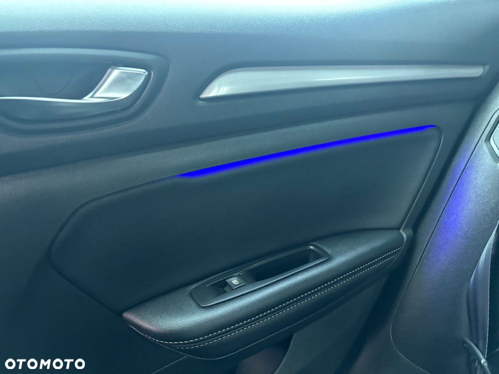 Renault Megane ENERGY TCe 130 BOSE EDITION - 37