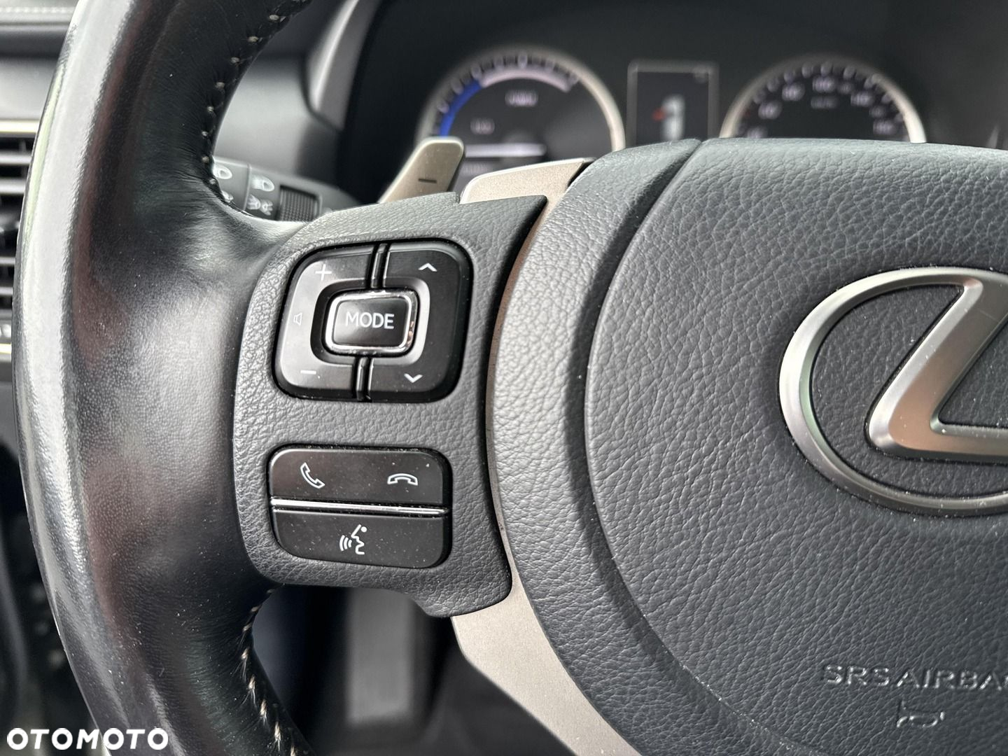 Lexus NX - 16