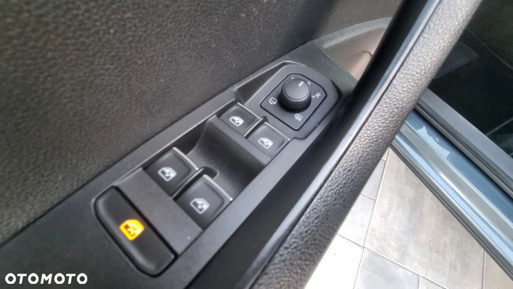 Skoda Karoq 1.5 TSI ACT DSG Ambition - 23