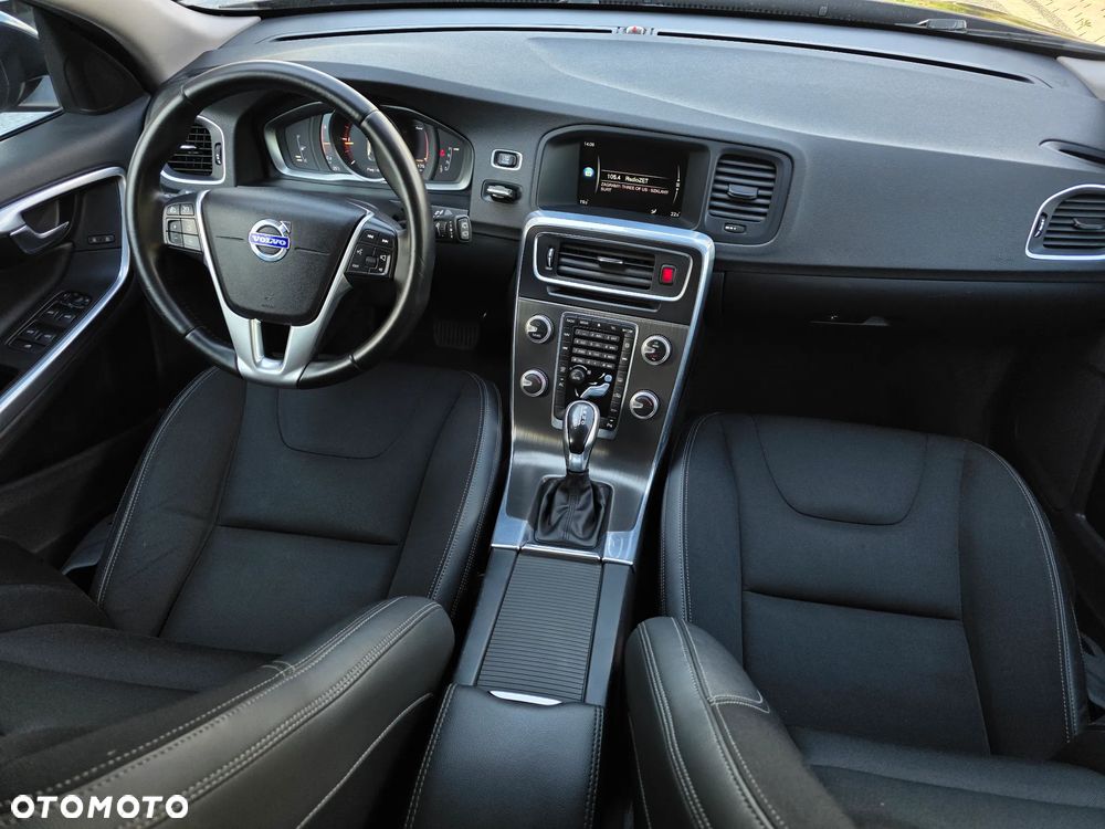 Volvo V60 D3 Geartronic Summum - 7