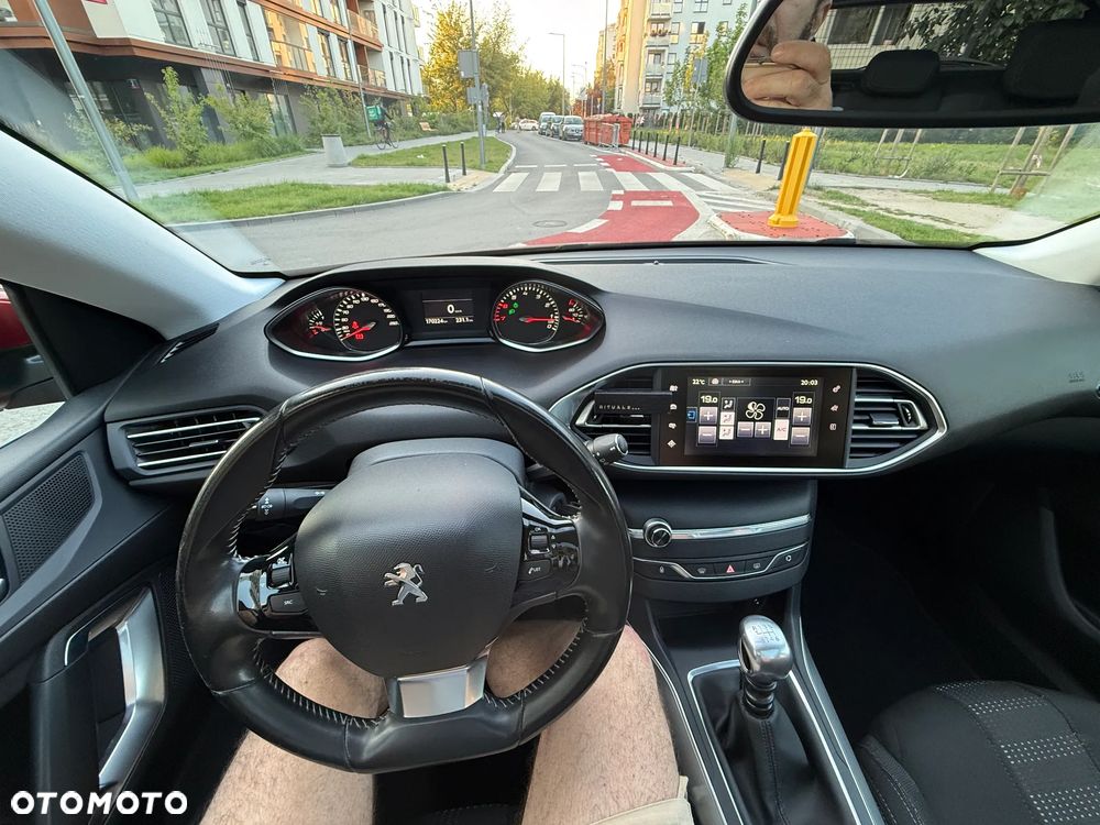 Peugeot 308 PureTech 130 GPF Stop & Start Style - 19