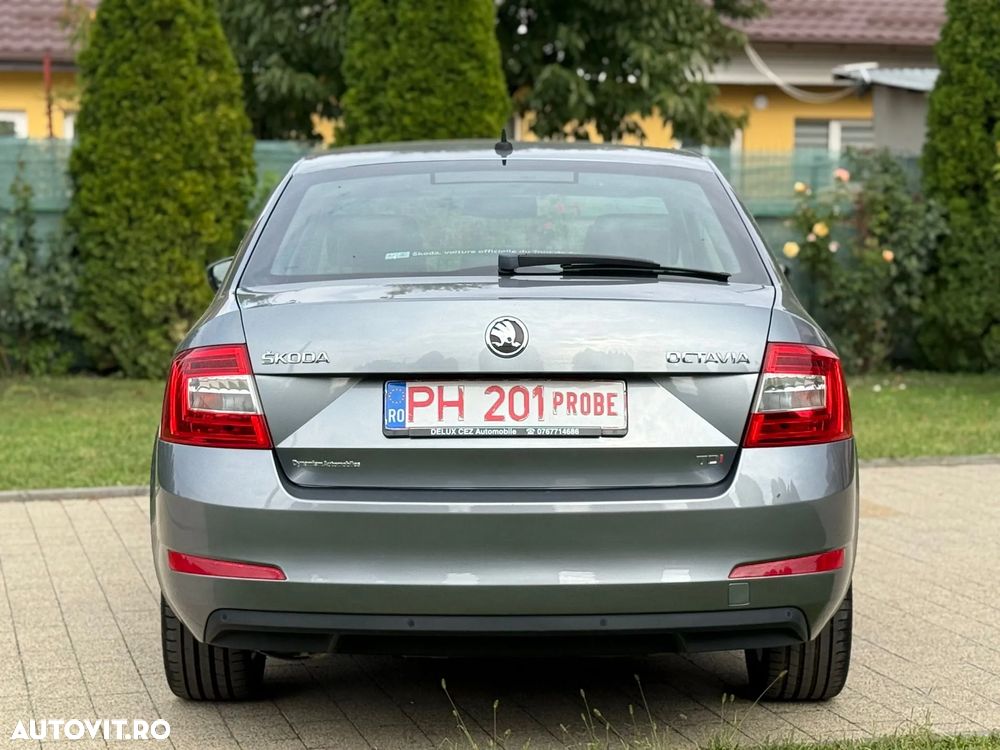 Skoda Octavia 2.0 TDI DSG Style - 23