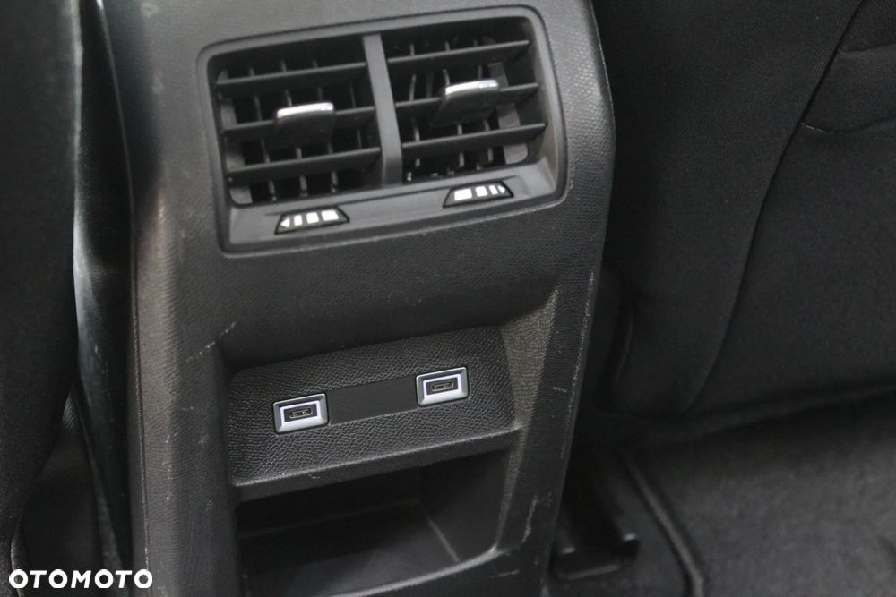 Peugeot 308 1.5 BlueHDi Active S&S EAT6 - 29