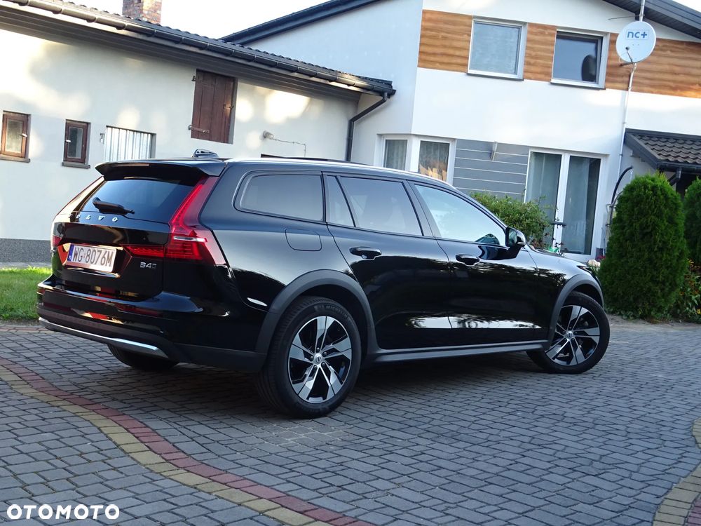Volvo V60 Cross Country B4 D AWD Plus - 12