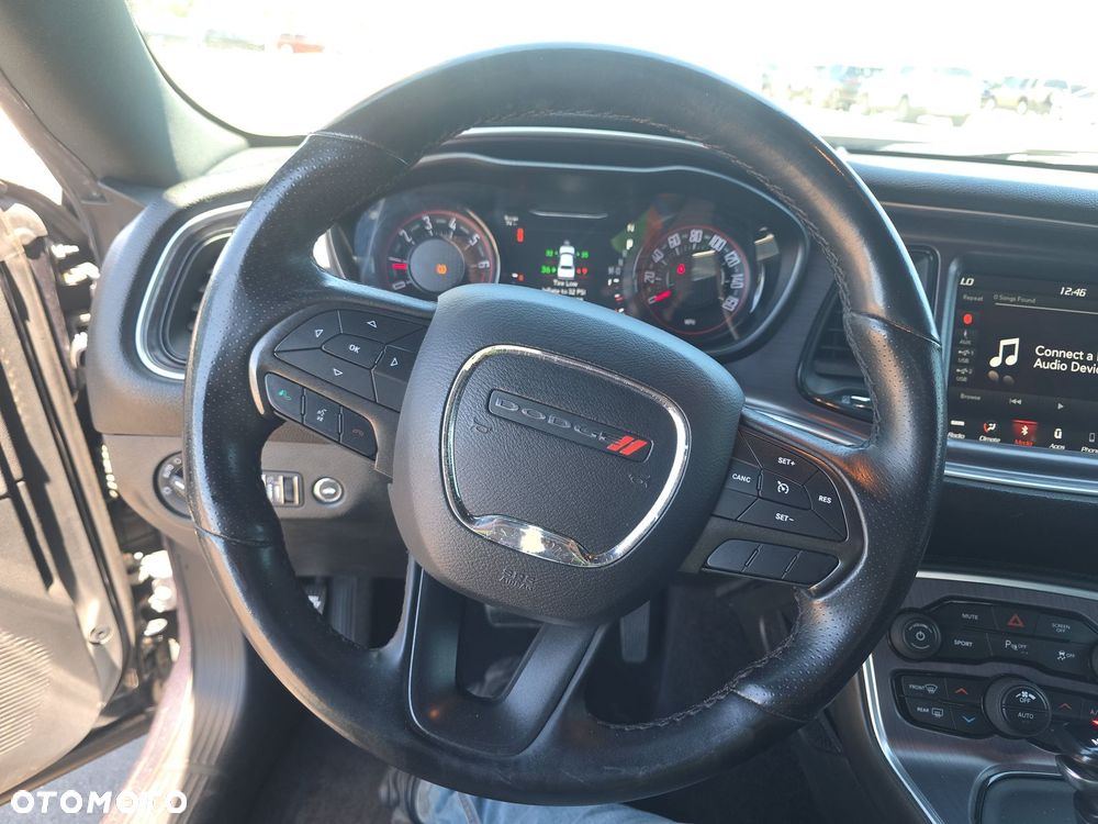 Dodge Challenger 3.6 SXT Plus - 11