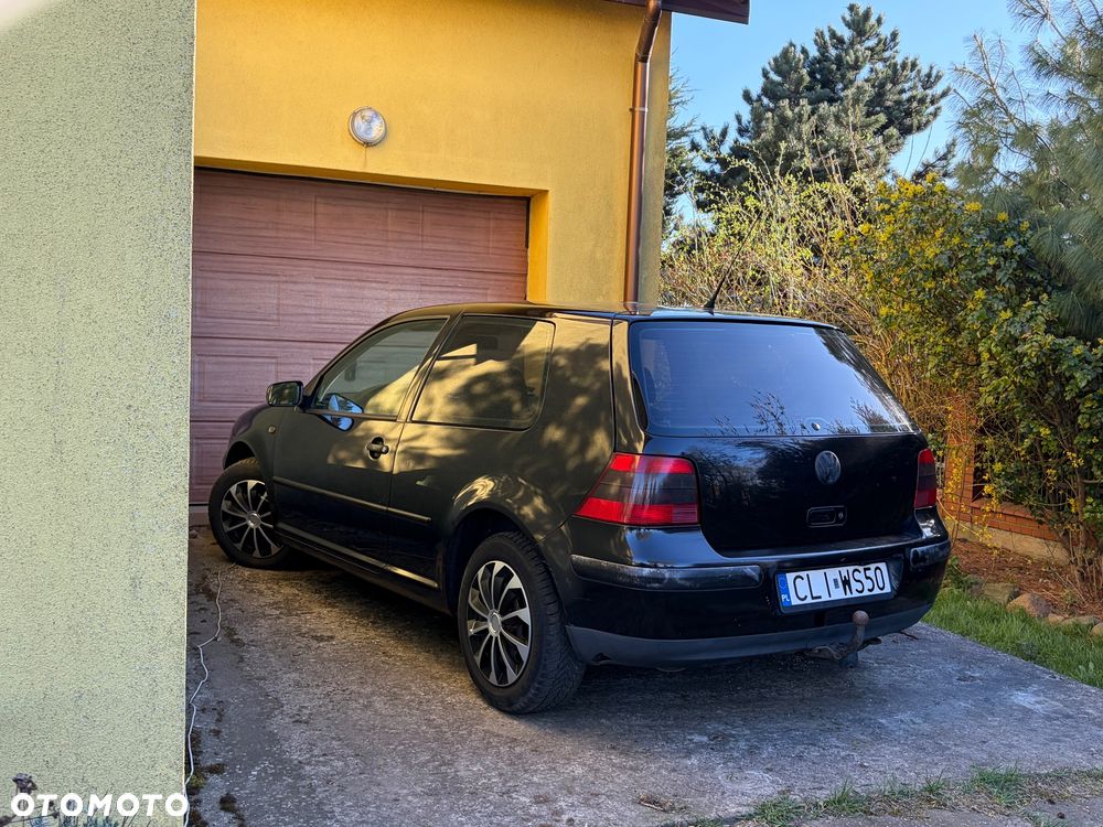 Volkswagen Golf - 5