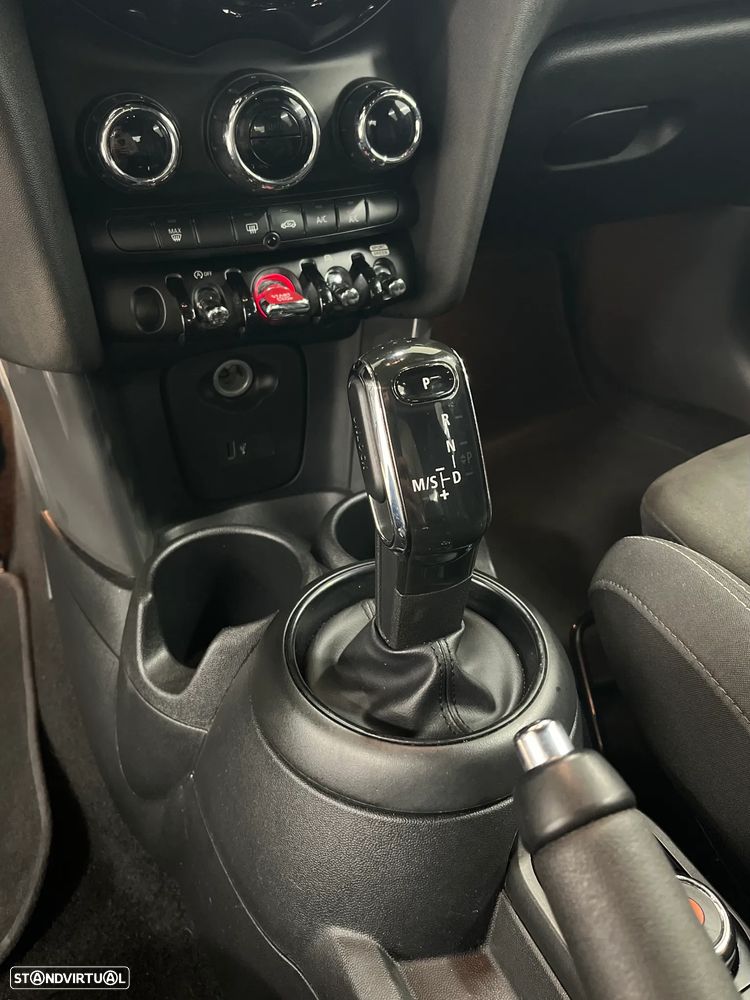 MINI 5 Portas One Aut. JCW - 12