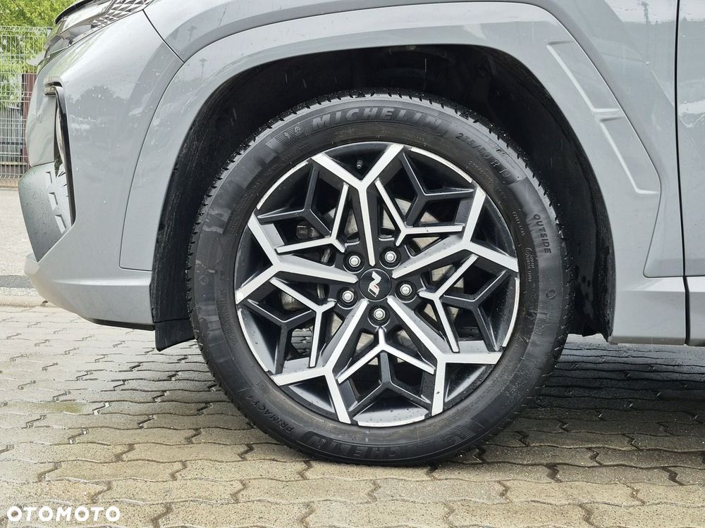 Hyundai Tucson 1.6 T-GDi HEV Modern 2WD - 10
