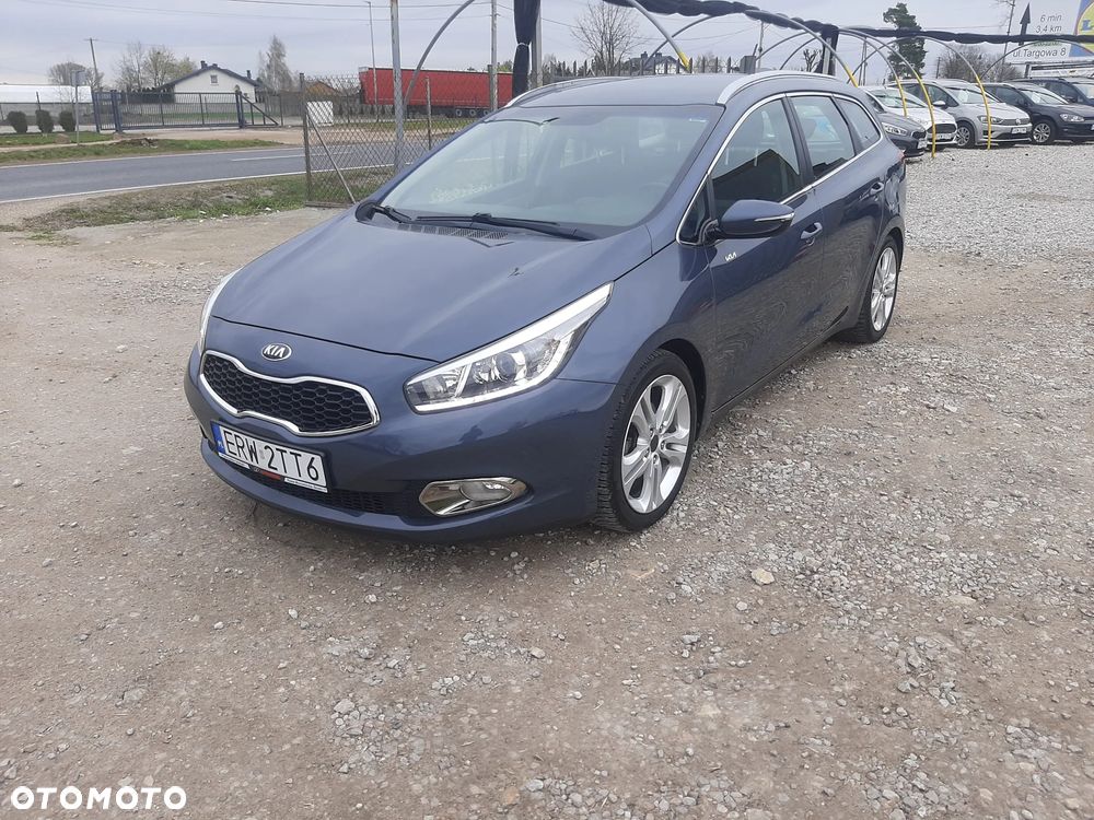 Kia Ceed 1.6 GDI ISG Platinum Edition - 11