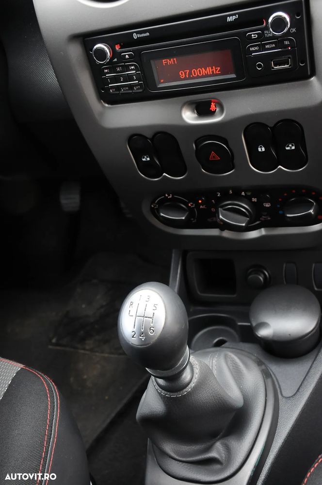 Dacia Duster 1.5 dCi 4x2 Prestige - 6