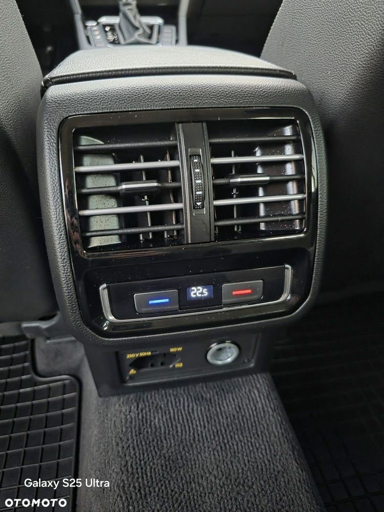 Volkswagen Passat - 32