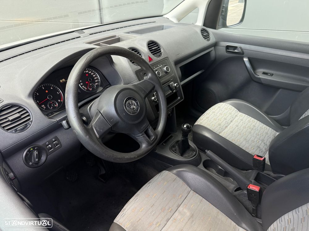 VW Caddy - 17