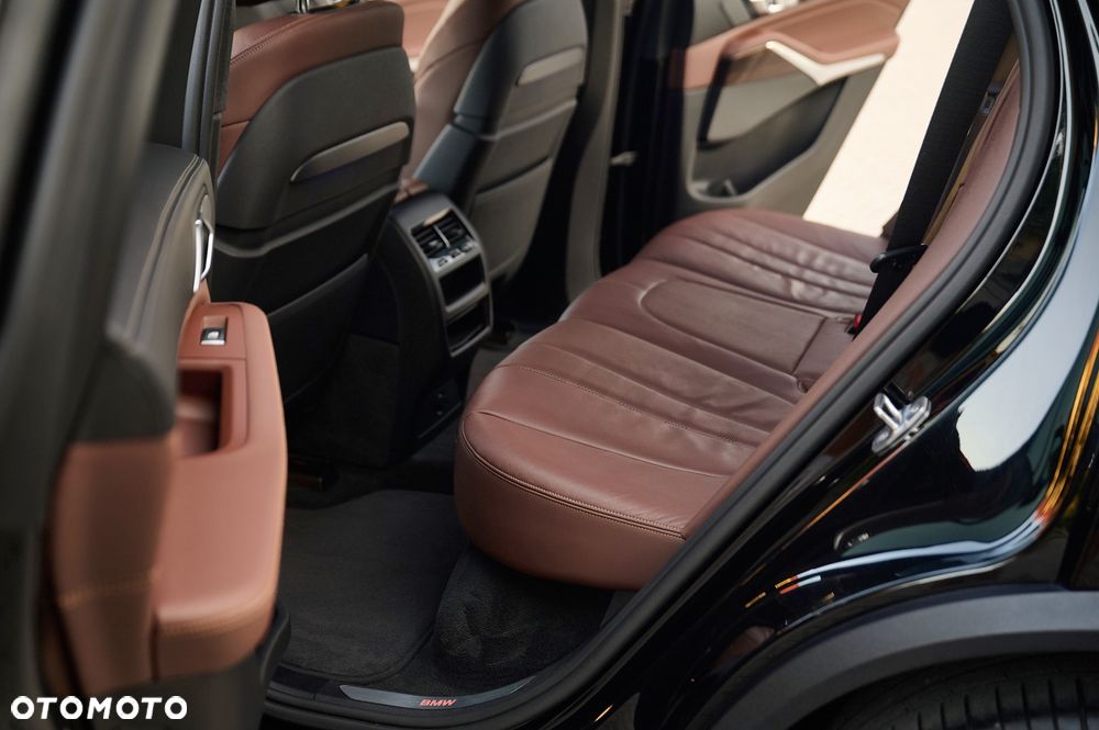 BMW X5 xDrive40i - 7