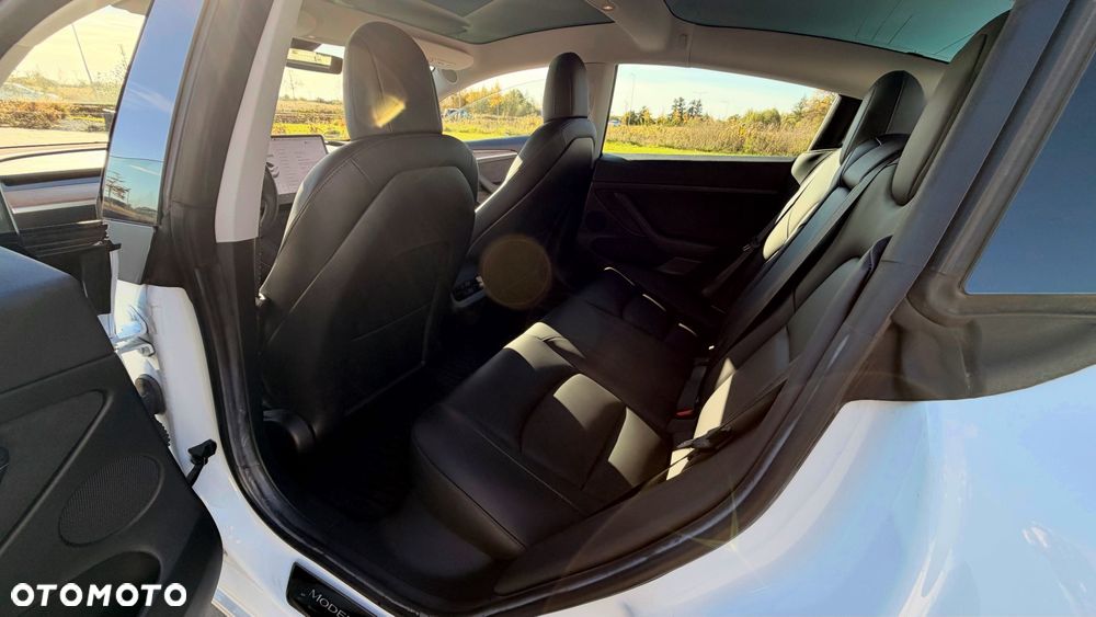 Tesla Model 3 Standard Reichweite Plus Hinterradantrieb - 16