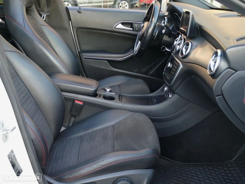 Mercedes-Benz CLA 220 CDI AMG Line Aut. - 29